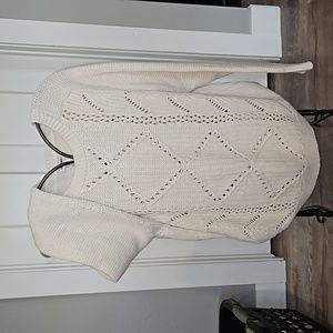 Old Navy Cream lightweight Sweater